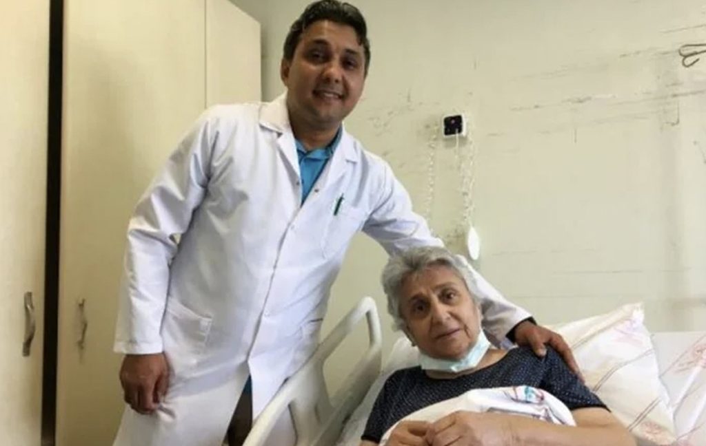 Kusma şikayeti ile gerçekleştirilen ameliyat sonrasında Mihriban Gençay, eski sağlığına kavuştu ve zor günlerini geride bıraktı.